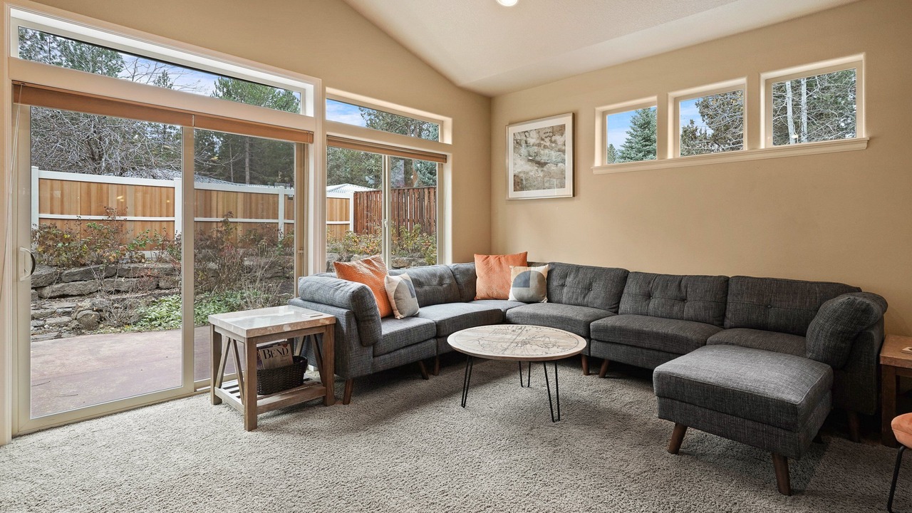 Photo of Livingroom in Old Farm District