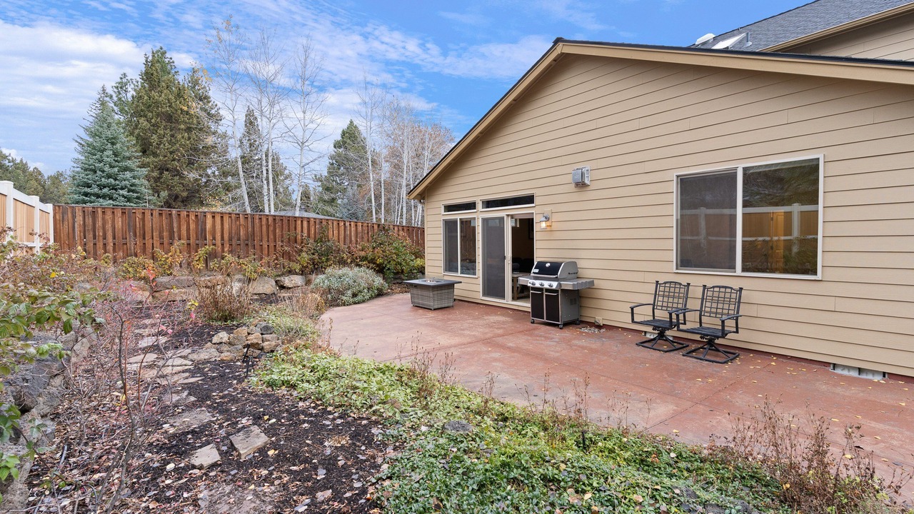 Photo of Patio Balcony in Old Farm District