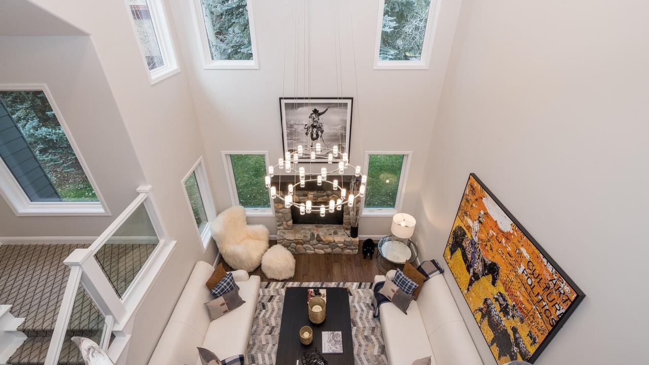 Photo of Livingroom in Twin Creeks