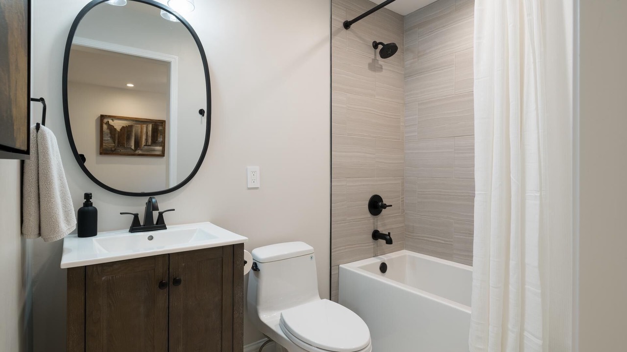 Photo of Bathroom in Twin Creeks