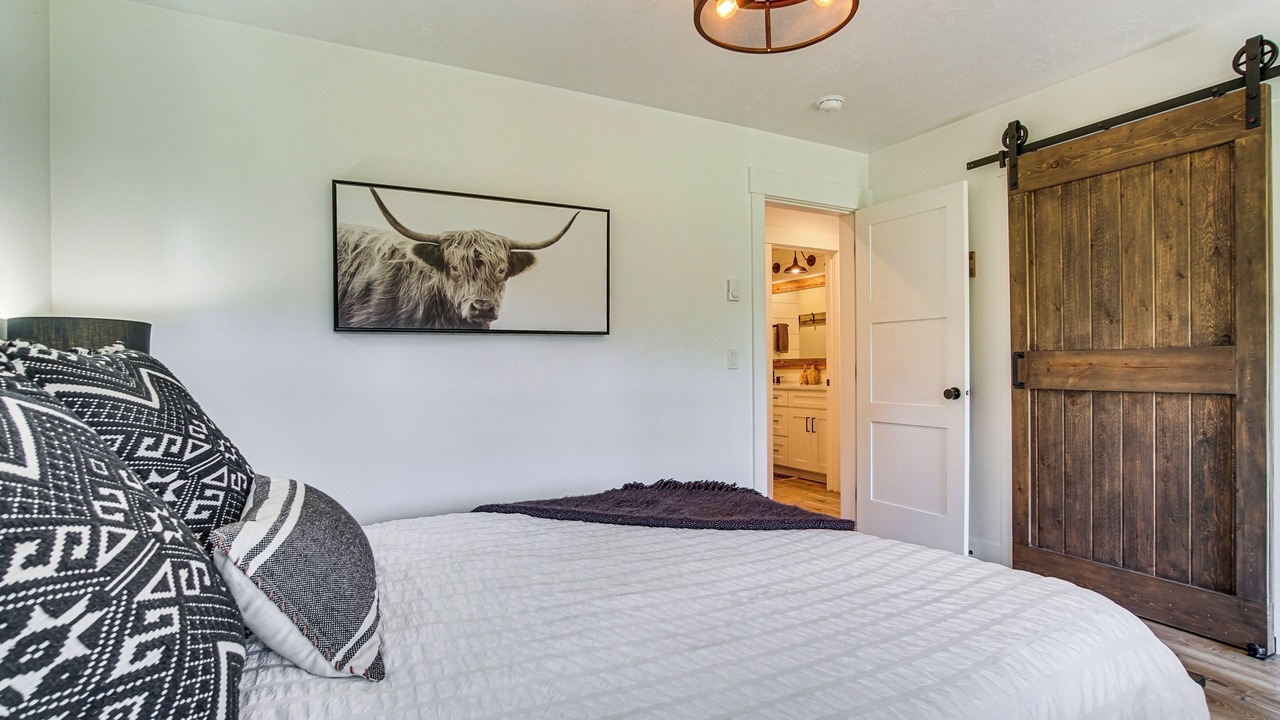 Photo of Bedroom in Tamarack Resort