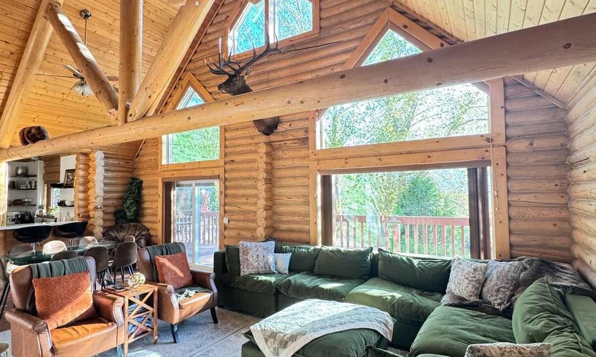 Photo of Livingroom in McCammon