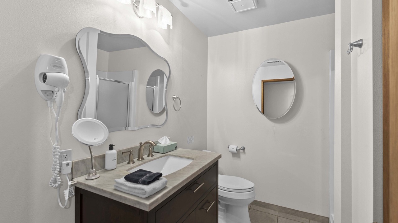 Photo of Bathroom in Manson