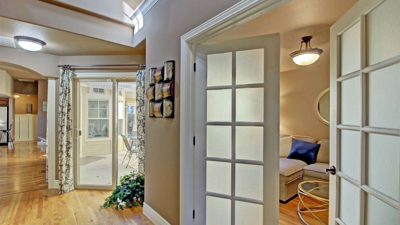 Photo of Livingroom in Eagle