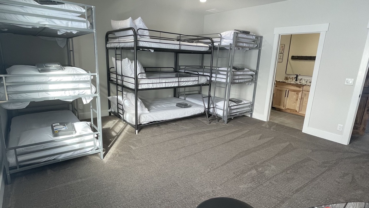 Photo of Bedroom in Island Park