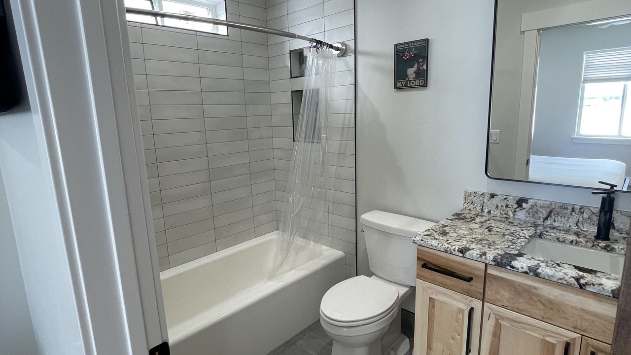 Photo of Bathroom in Island Park