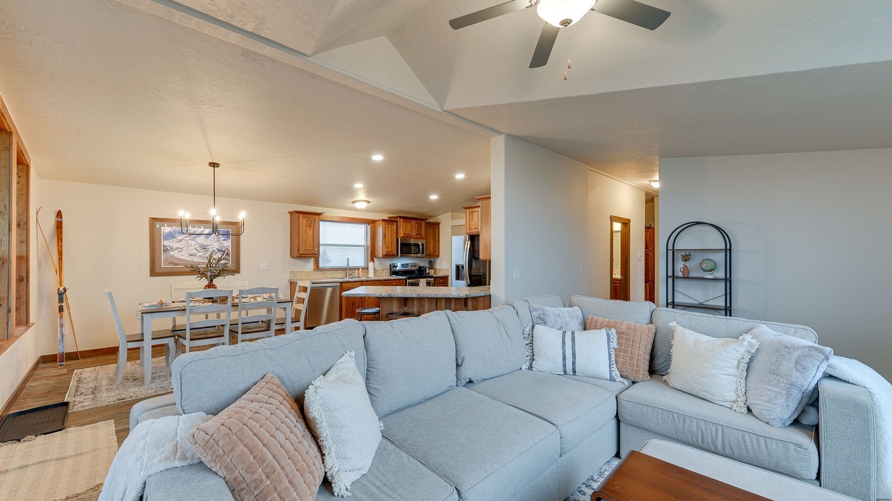 Photo of Livingroom in Clawson