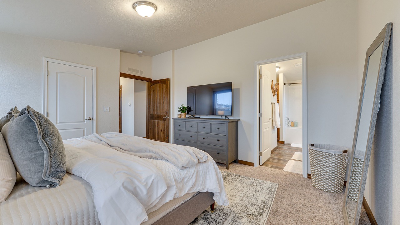 Photo of Bedroom in Clawson