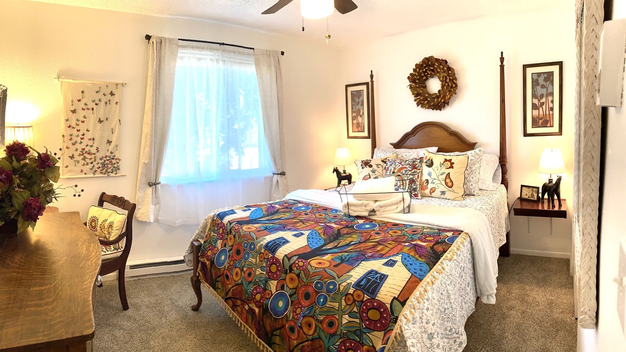 Photo of Bedroom in South Perry District
