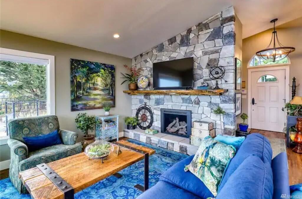 Photo of Livingroom in Port Hadlock