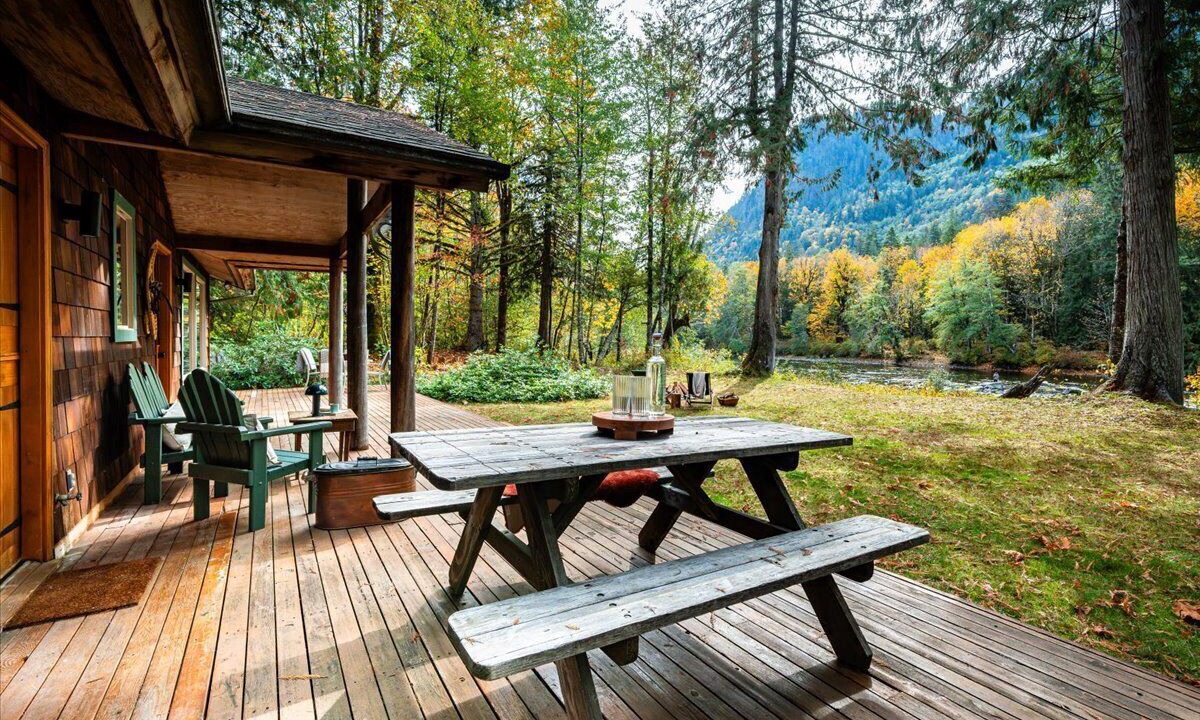 Photo of Outdoor in Baring