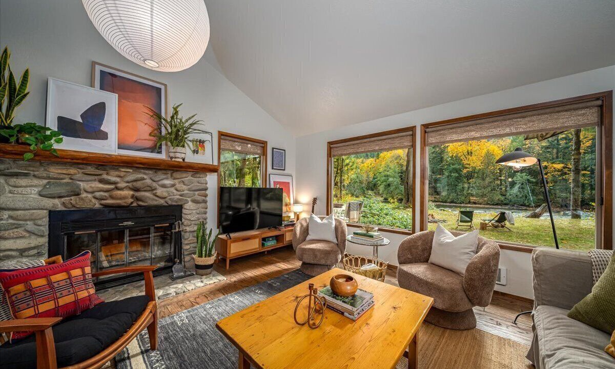 Photo of Livingroom in Baring