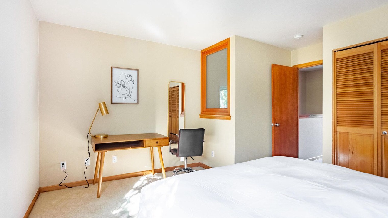 Photo of Bedroom in Old Town Chinatown