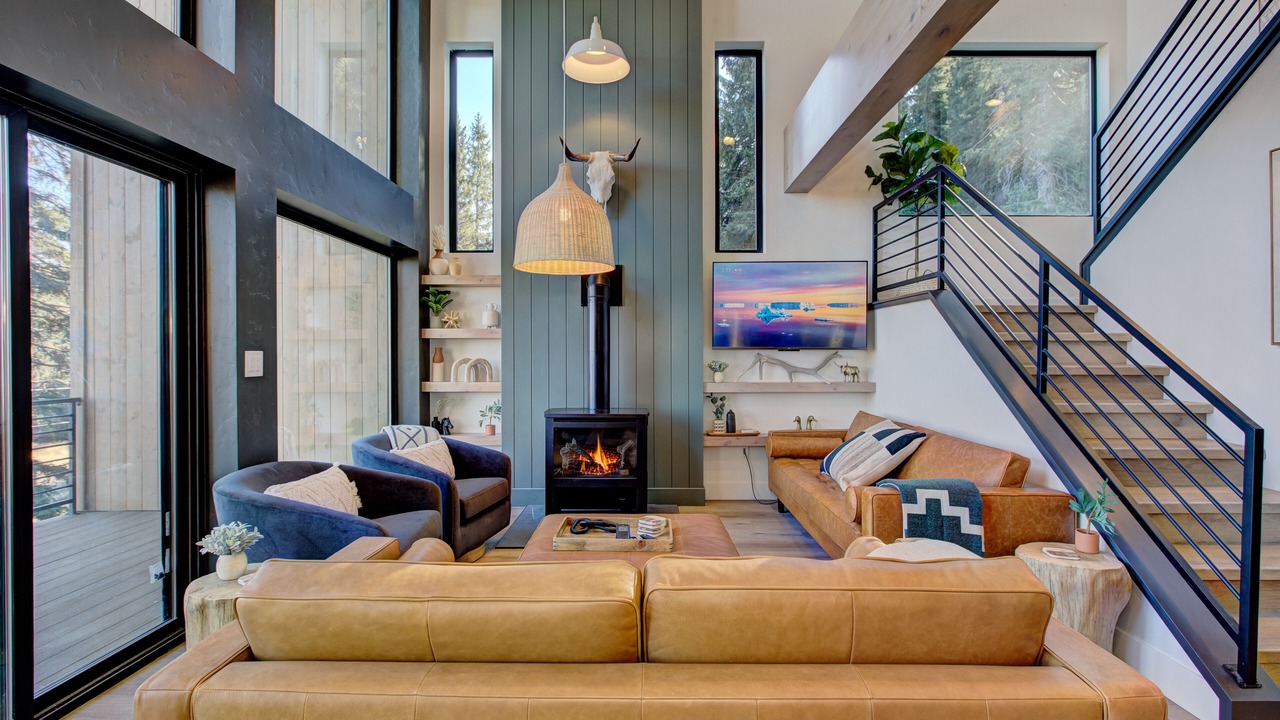 Photo of Livingroom in Tamarack Resort