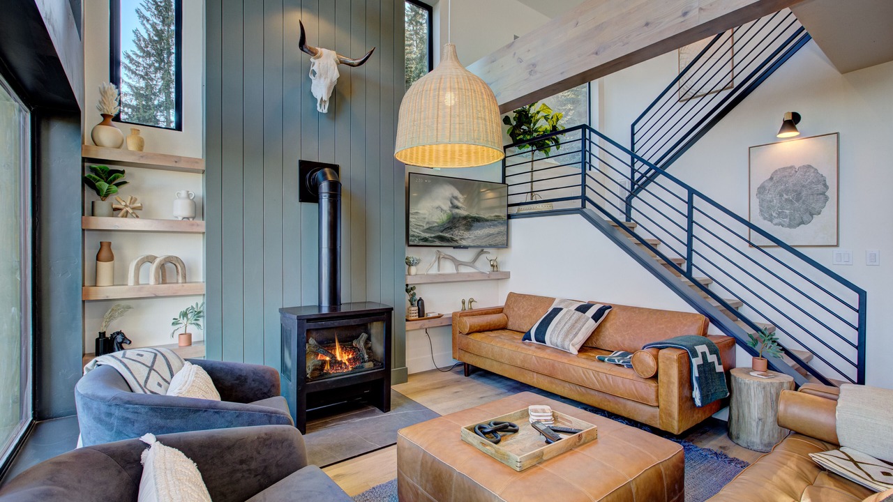 Photo of Livingroom in Tamarack Resort