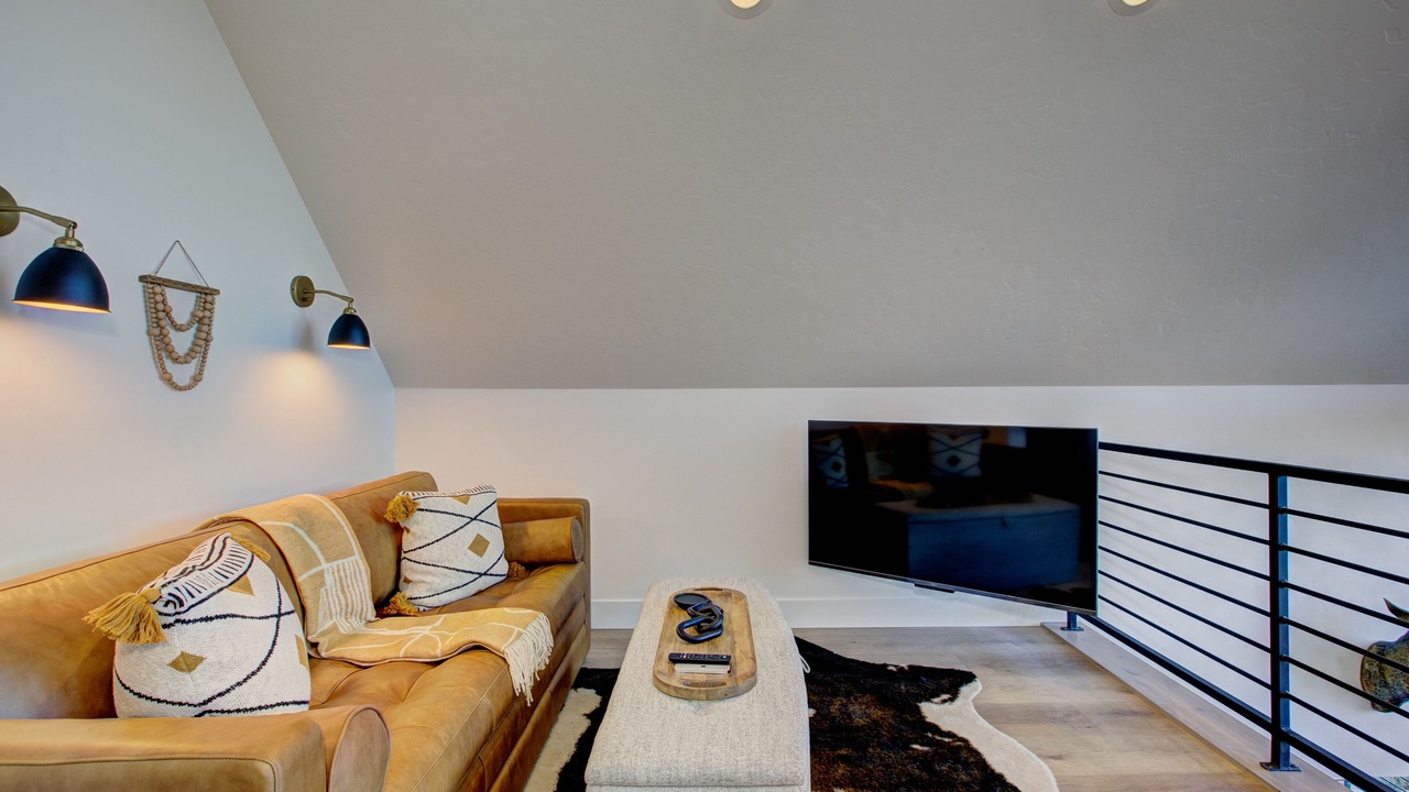 Photo of Livingroom in Tamarack Resort