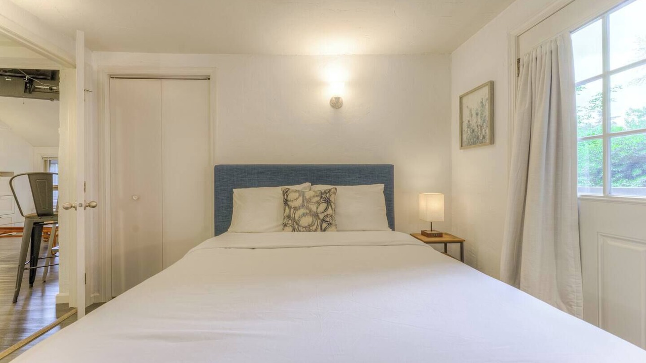 Photo of Bedroom in Greenwood
