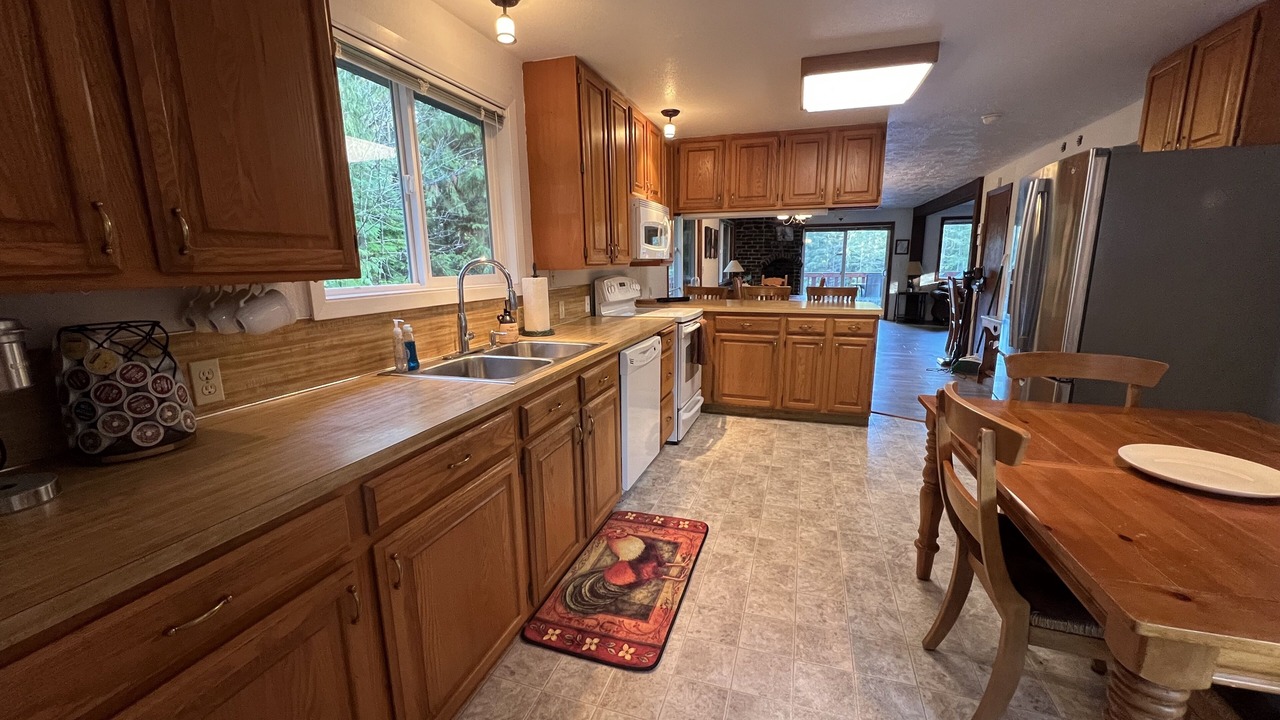 Photo of Kitchen in Hoodsport