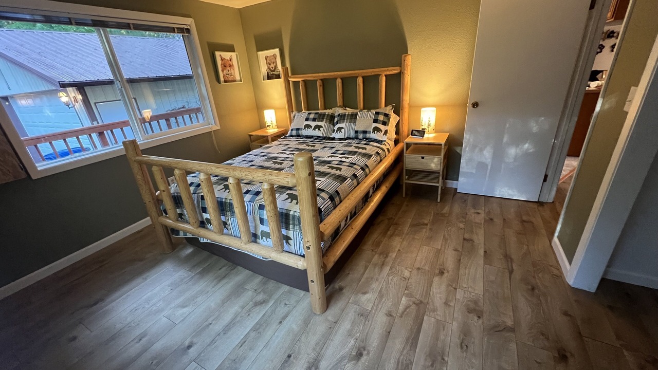 Photo of Bedroom in Hoodsport