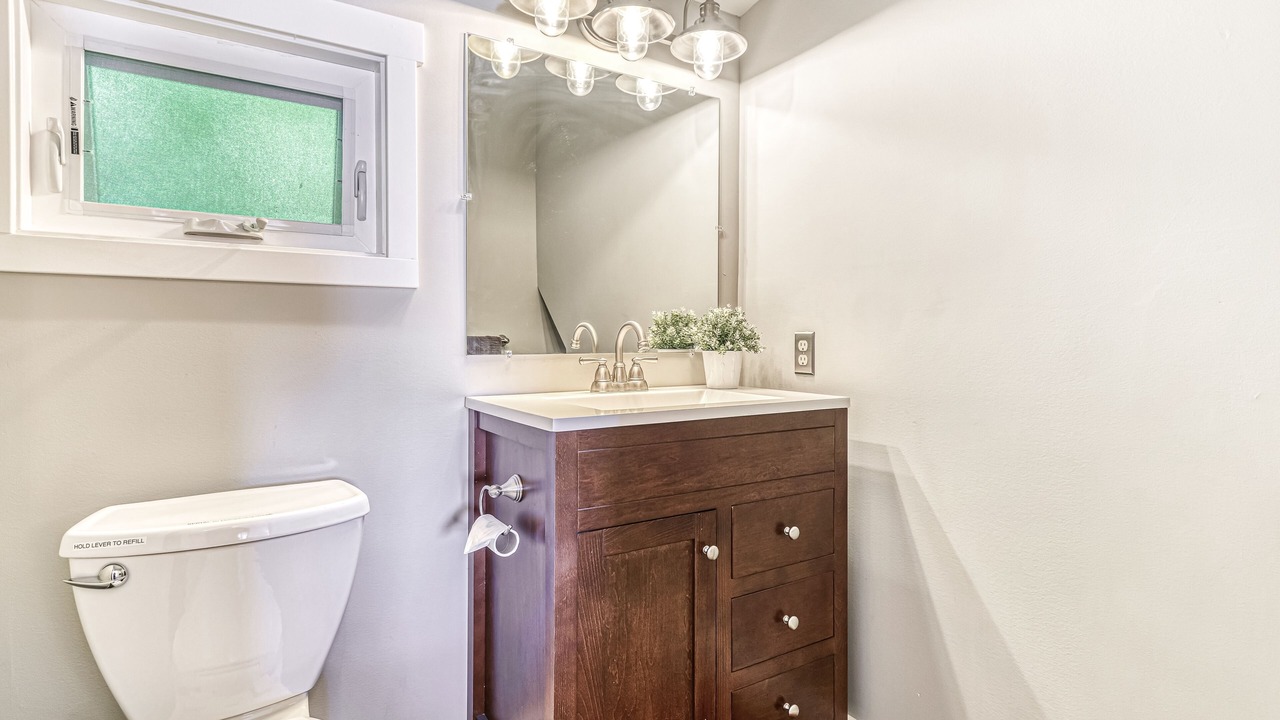 Photo of Bathroom in Point Roberts