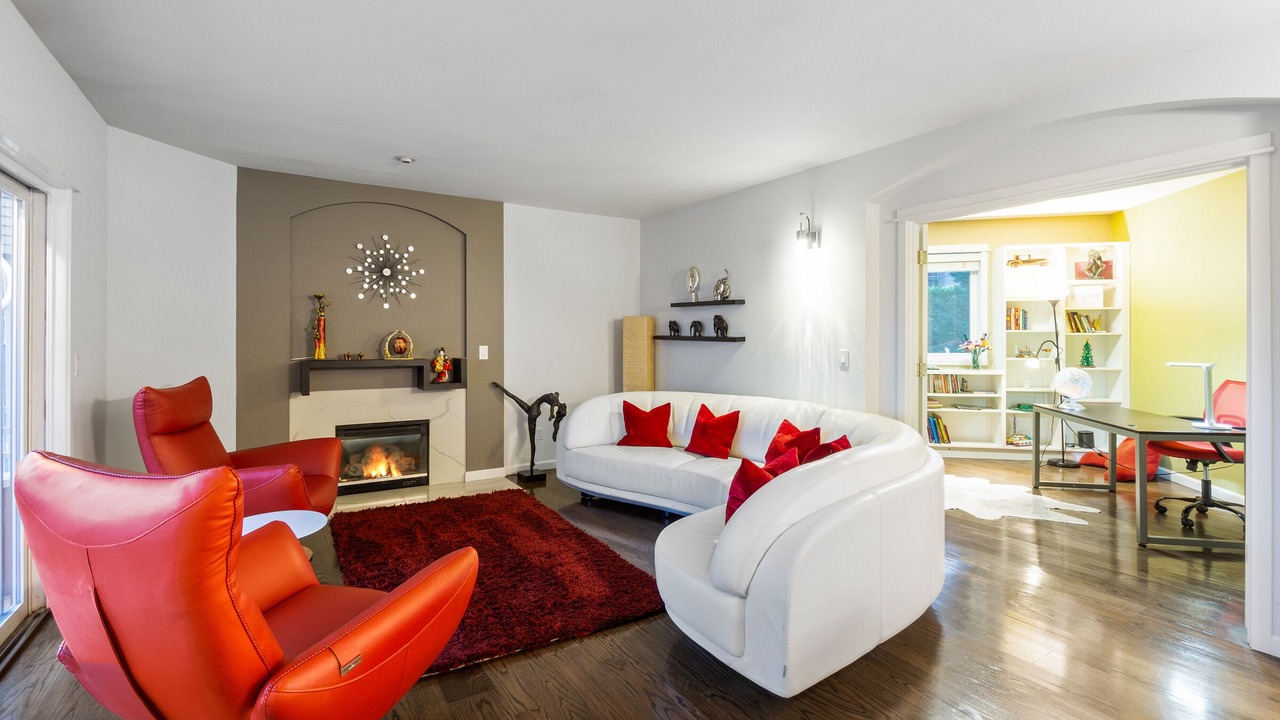 Photo of Livingroom in Kirkland