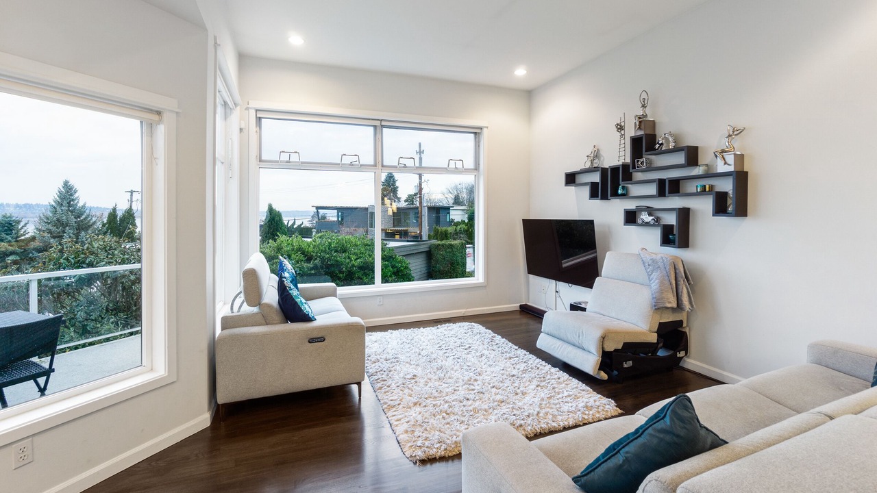 Photo of Livingroom in Kirkland