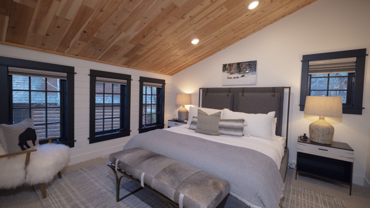 Photo of Bedroom in Victor