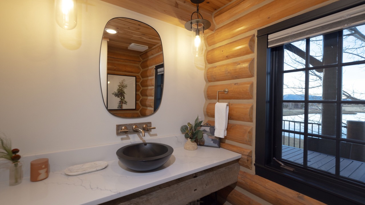Photo of Bathroom in Victor