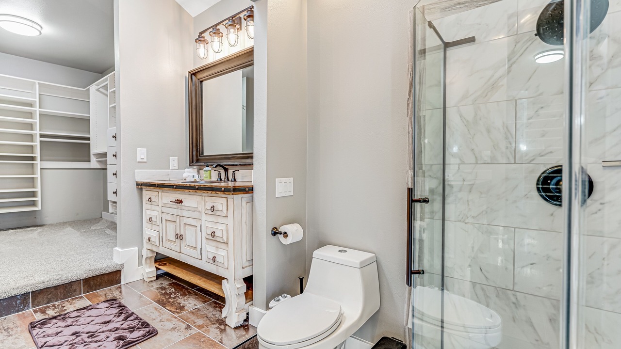 Photo of Bathroom in Lakewood