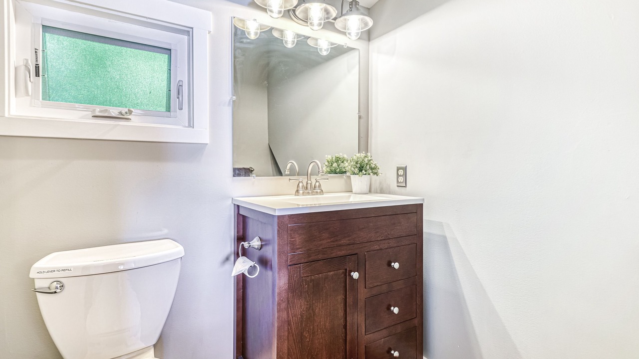 Photo of Bathroom in Point Roberts