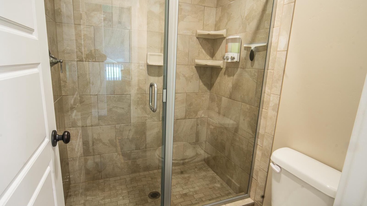 Photo of Bathroom in Garden City