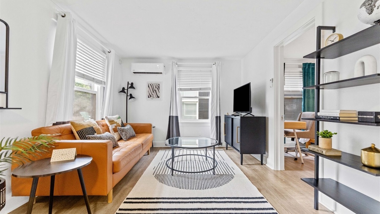 Photo of Livingroom in North End