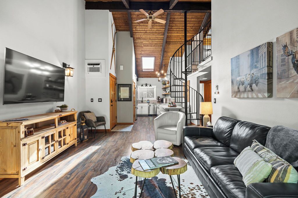 Photo of Livingroom in Sandpoint