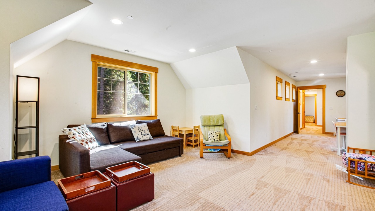 Photo of Livingroom in Cle Elum