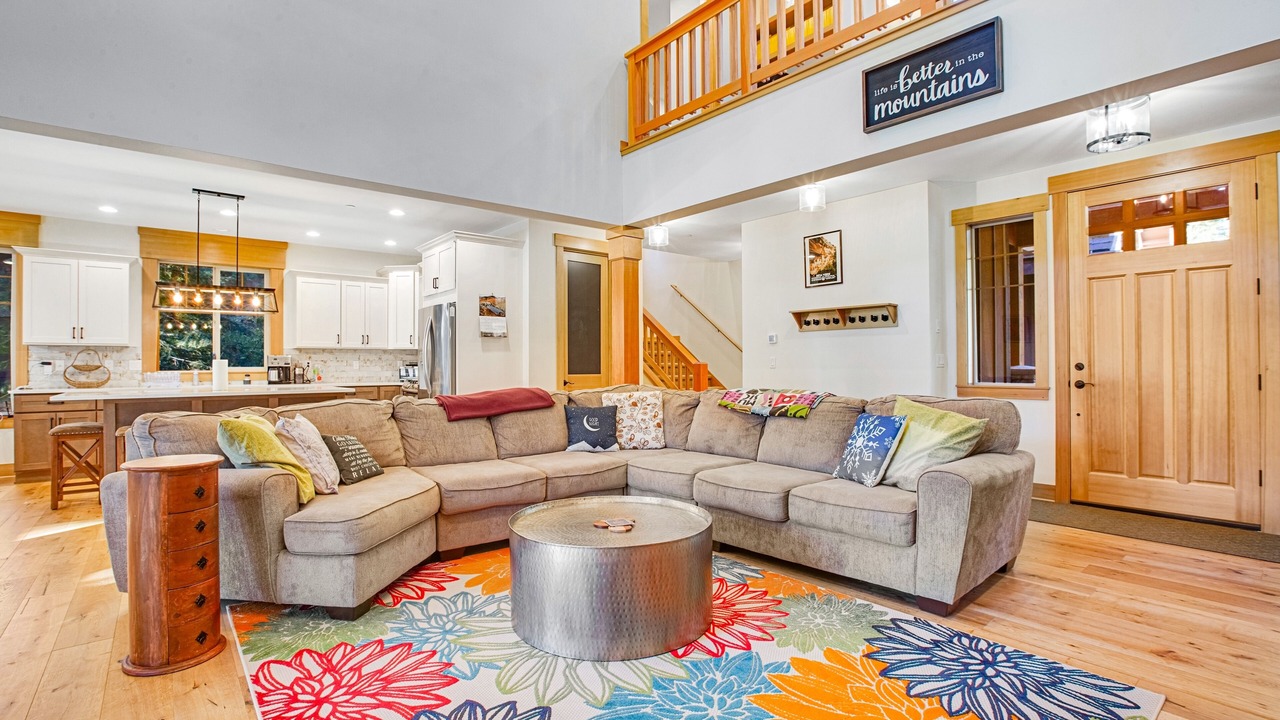 Photo of Livingroom in Cle Elum