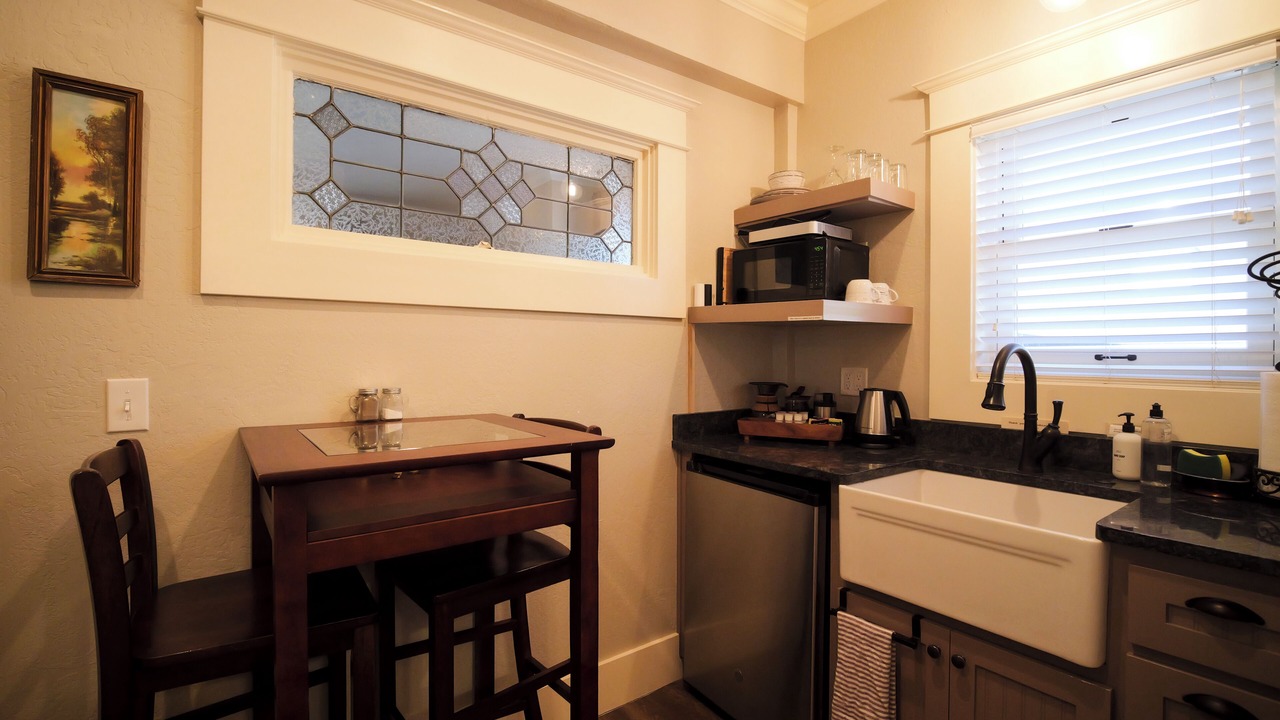 Photo of Kitchen in Siskiyou-Hargadine Historic District