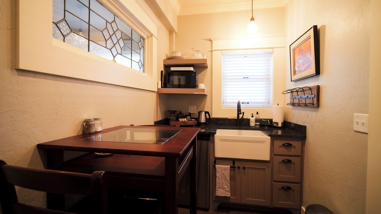 Photo of Kitchen in Siskiyou-Hargadine Historic District