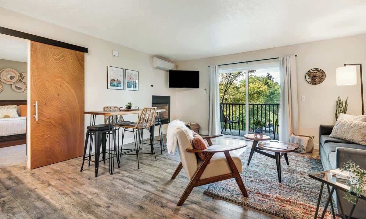 Photo of Livingroom in Bend