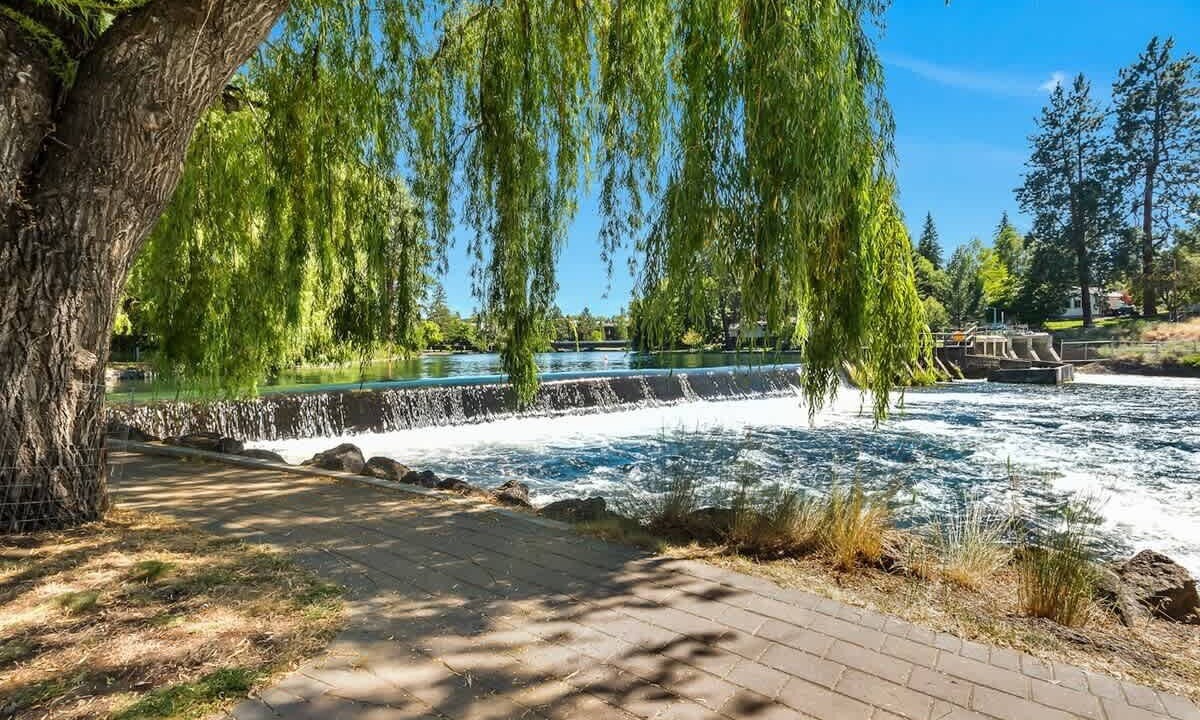 Photo of Others in Bend