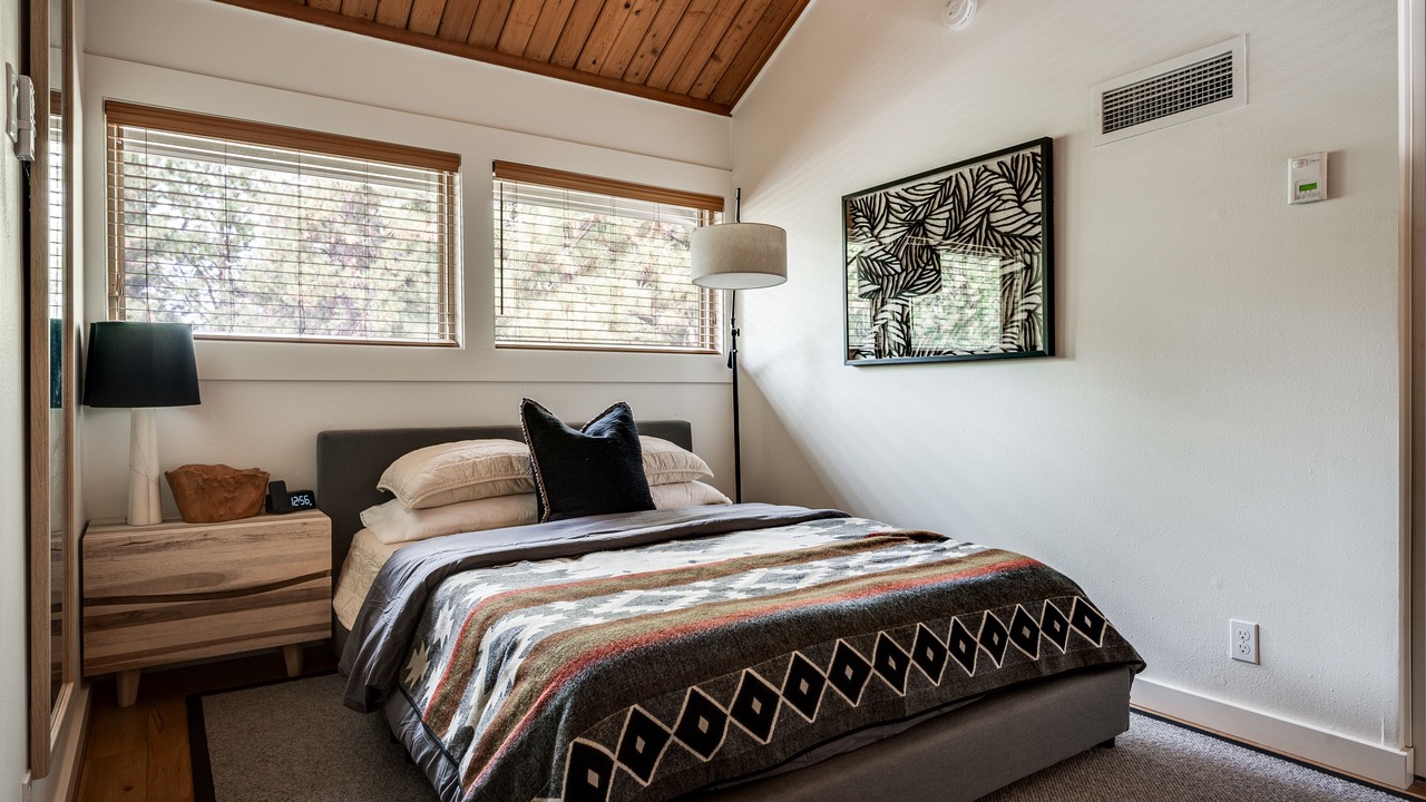 Photo of Bedroom in Bend