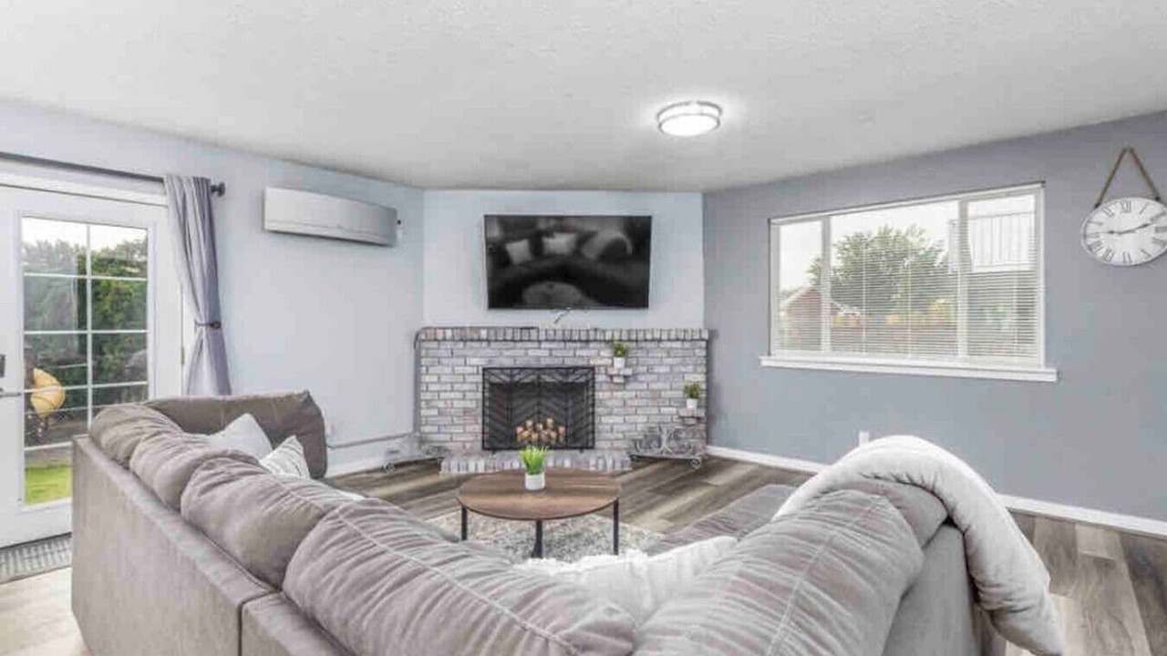 Photo of Livingroom in South Richland