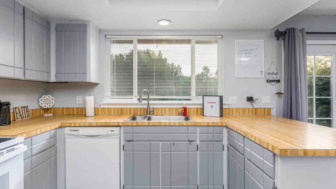 Photo of Kitchen in South Richland