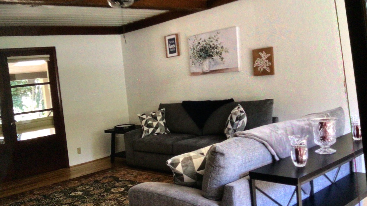 Photo of Livingroom in Roseburg