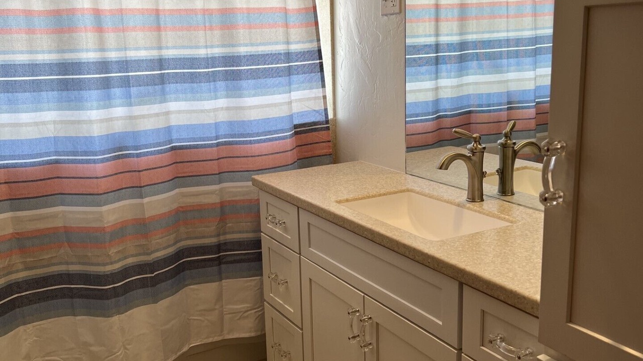 Photo of Bathroom in Roseburg