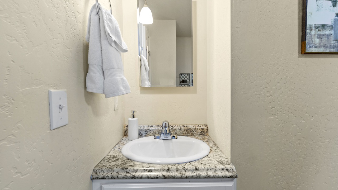 Photo of Bathroom in Redwood