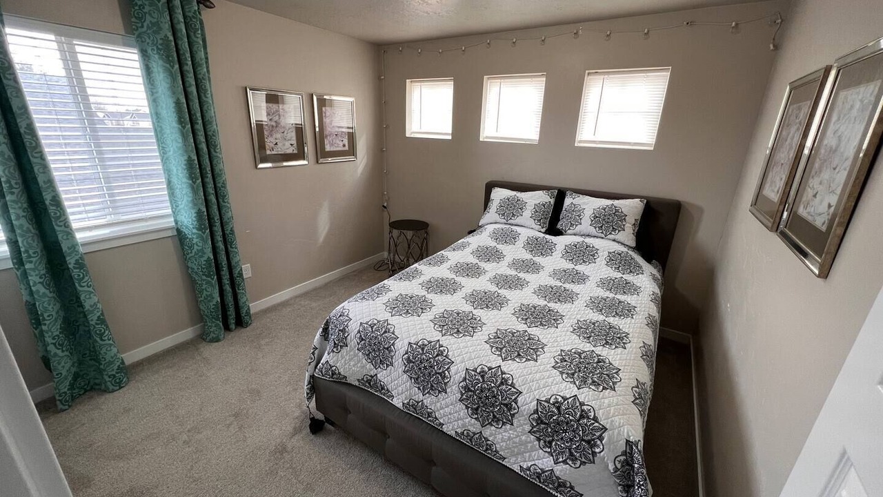 Photo of Bedroom in Nampa