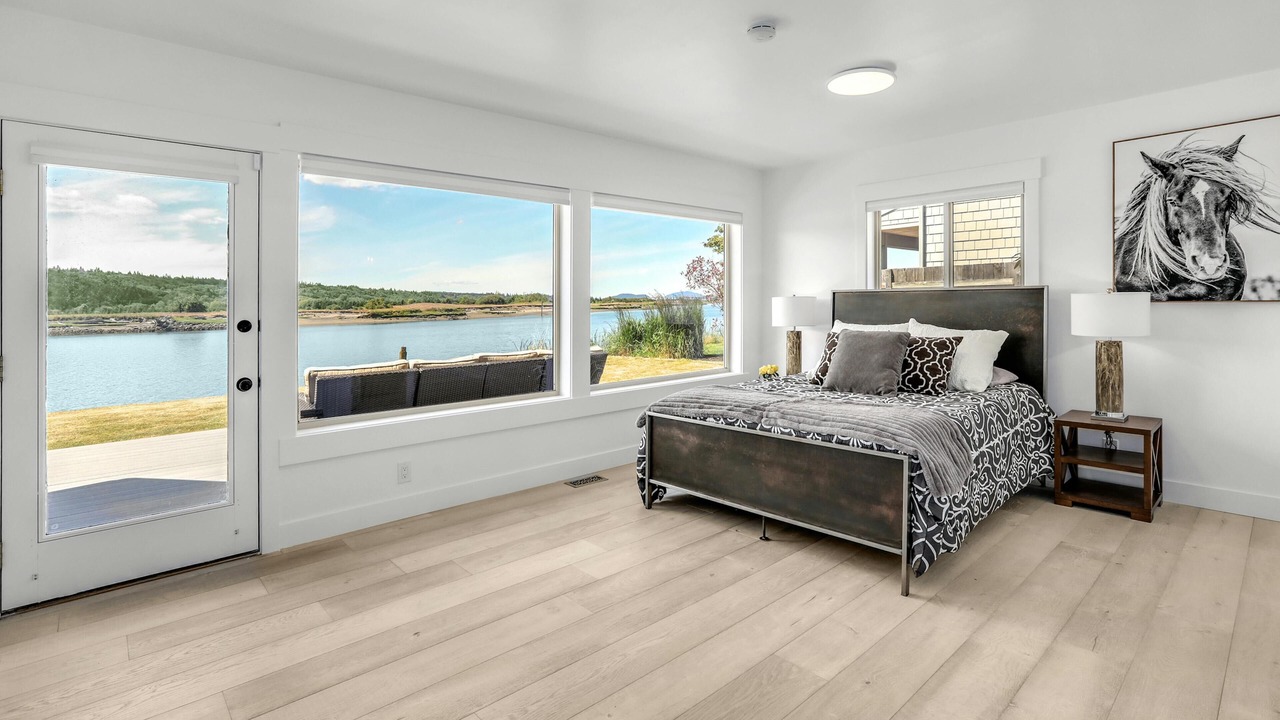 Photo of Bedroom in La Conner