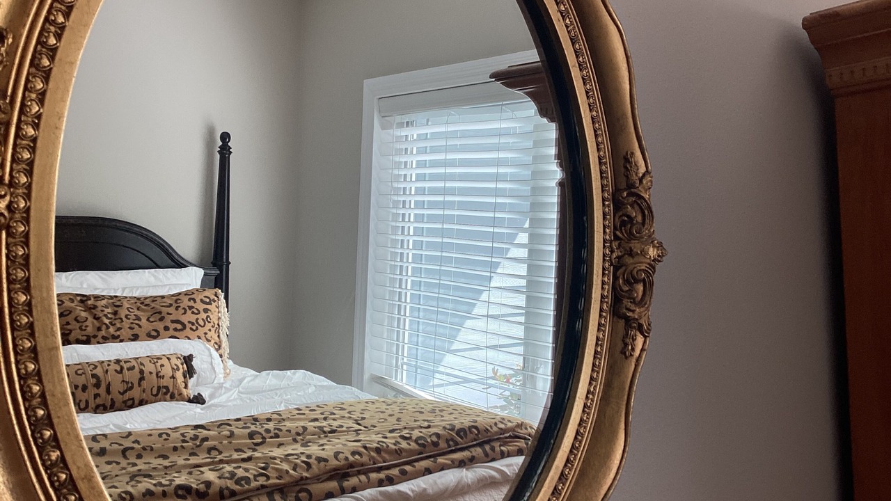 Photo of Bedroom in Hansville