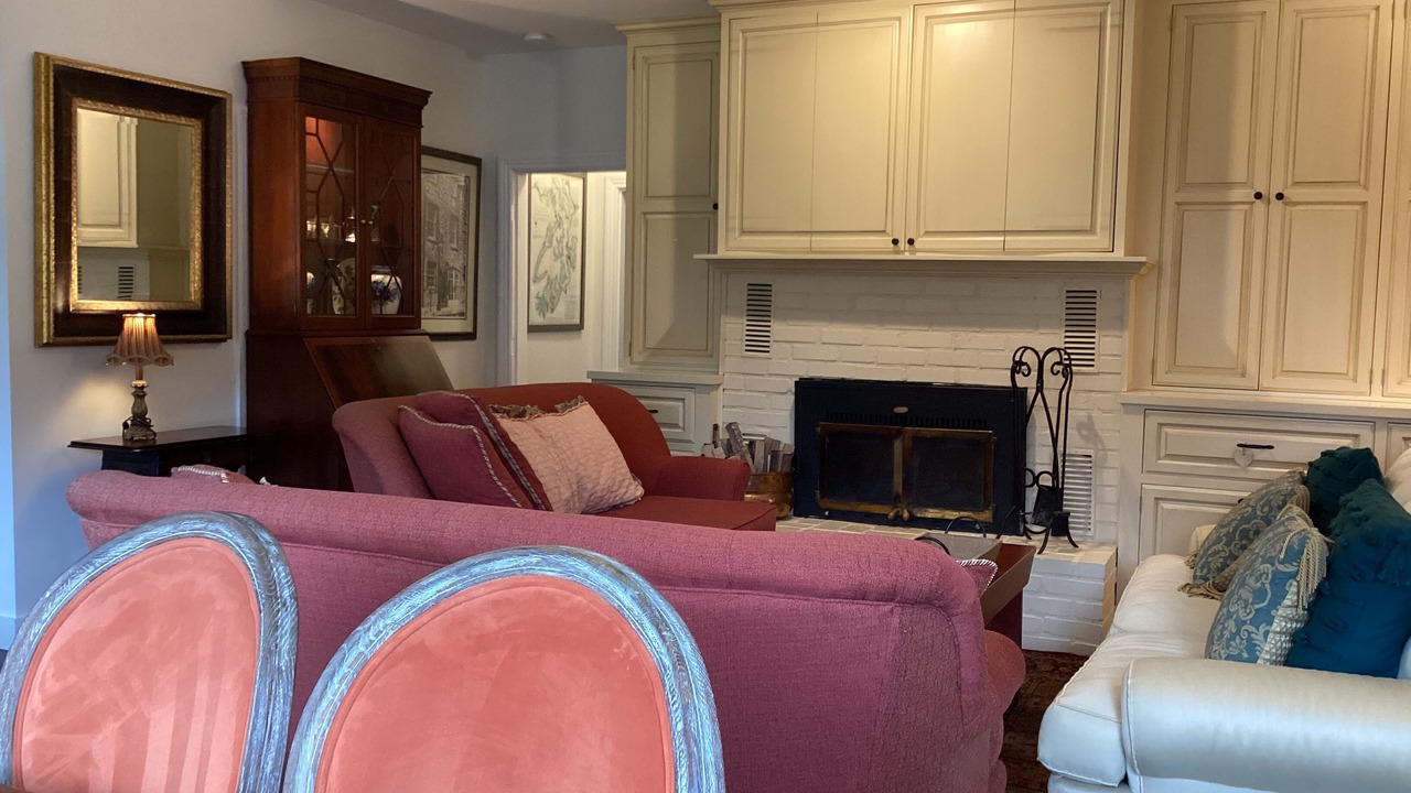 Photo of Livingroom in Hansville