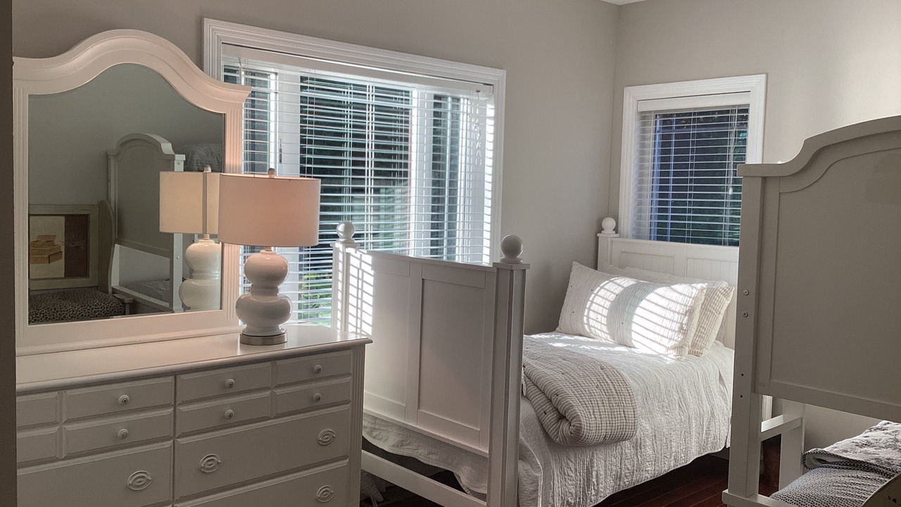 Photo of Bedroom in Hansville